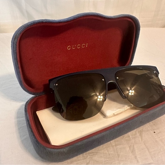 Gucci Men’s Glasses - Picture 5 of 9